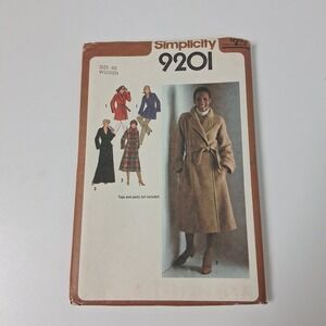 Vintage 1979 Simplicity‎ 9201 Sewing Pattern Women's Wrap Coat Jacket Belted 70s